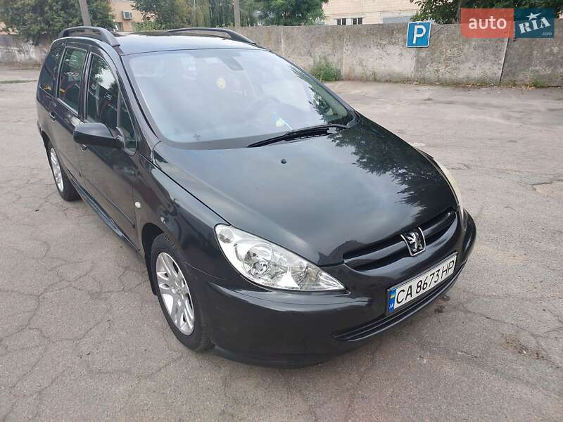 Универсал Peugeot 307 2004 в 