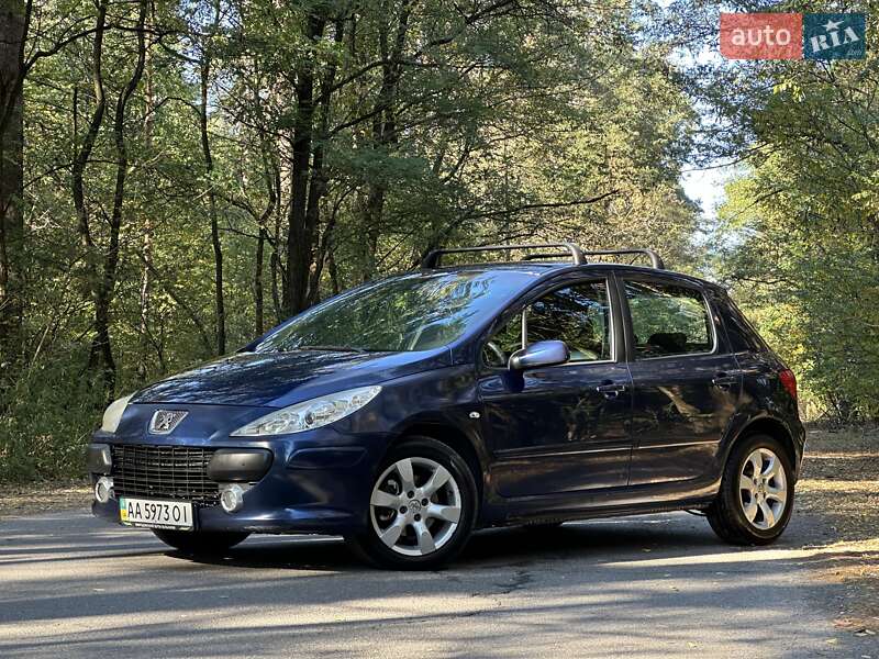 Хэтчбек Peugeot 307 2005 в Киеве