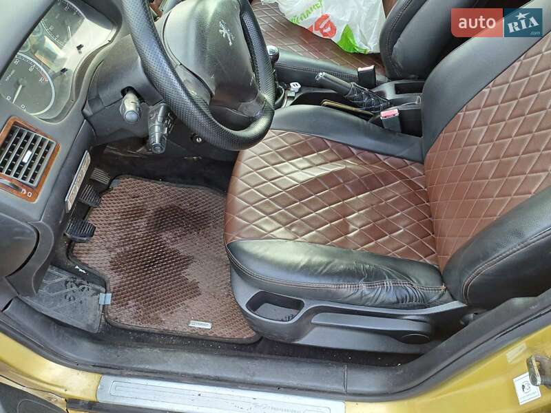 Хэтчбек Peugeot 307 2001 в Чернигове