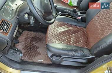 Хетчбек Peugeot 307 2001 в 