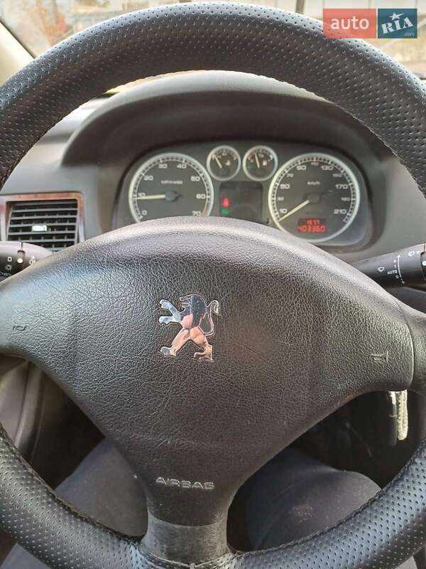 Хэтчбек Peugeot 307 2001 в Чернигове