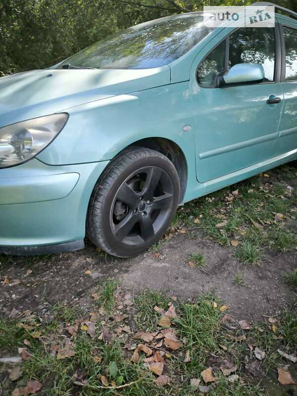 Універсал Peugeot 307 2002 в Береговому