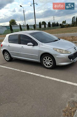 Хэтчбек Peugeot 307 2005 в 