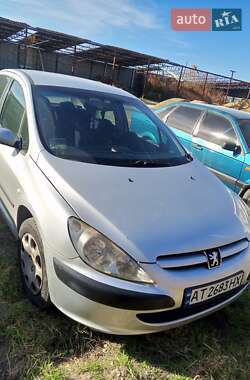 Хетчбек Peugeot 307 2004 в Косові