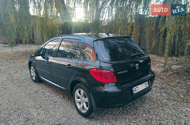 Хэтчбек Peugeot 307 2006 в Ивано-Франковске