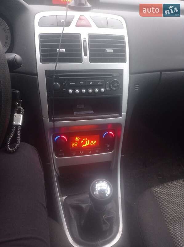 Универсал Peugeot 307 2006 в Кременце