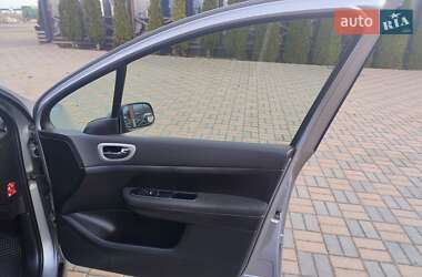 Универсал Peugeot 307 2004 в 