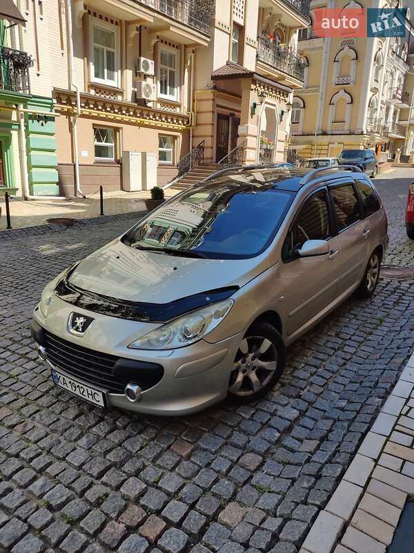 Универсал Peugeot 307 2006 в 