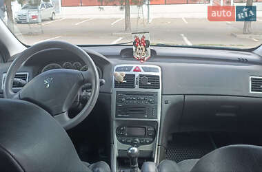 Хетчбек Peugeot 307 2001 в 