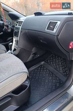 Универсал Peugeot 307 2006 в 