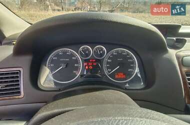 Хэтчбек Peugeot 307 2004 в 