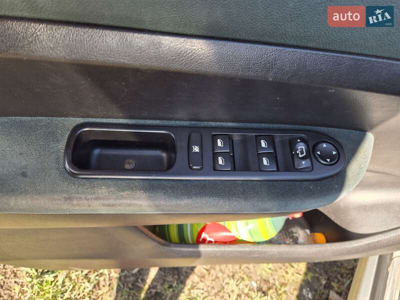 Хэтчбек Peugeot 307 2003 в Виннице