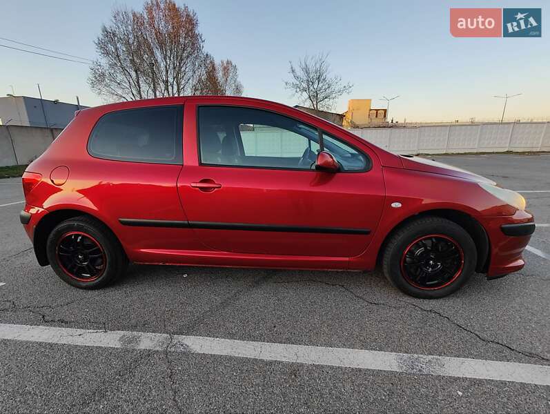 Хэтчбек Peugeot 307 2006 в Киеве