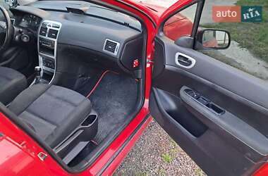 Универсал Peugeot 307 2005 в 