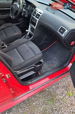 Универсал Peugeot 307 2005 в 