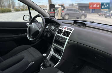 Универсал Peugeot 307 2006 в 