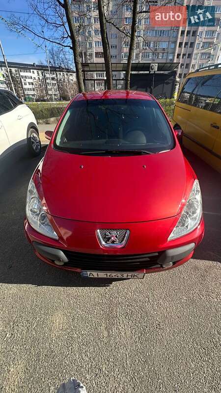 Хэтчбек Peugeot 307 2006 в Буче