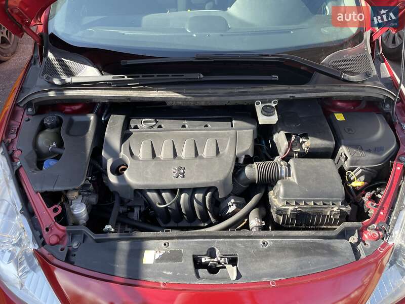 Хэтчбек Peugeot 307 2006 в Буче