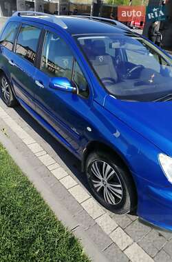 Универсал Peugeot 307 2004 в 
