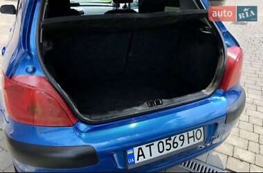 Хэтчбек Peugeot 307 2003 в 