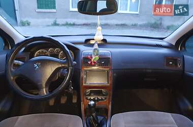 Хэтчбек Peugeot 307 2003 в 