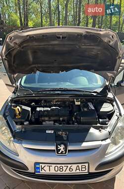 Хетчбек Peugeot 307 2002 в 