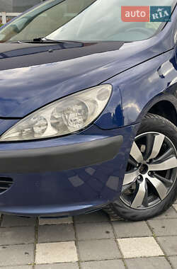 Хетчбек Peugeot 307 2002 в 