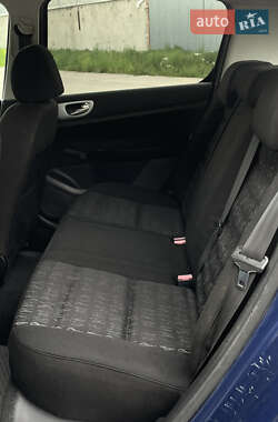 Хетчбек Peugeot 307 2002 в 