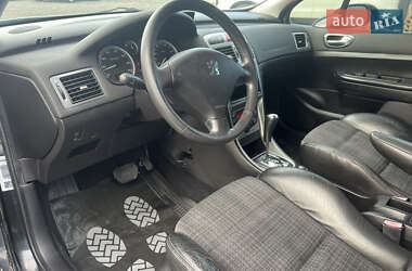 Хэтчбек Peugeot 307 2002 в 