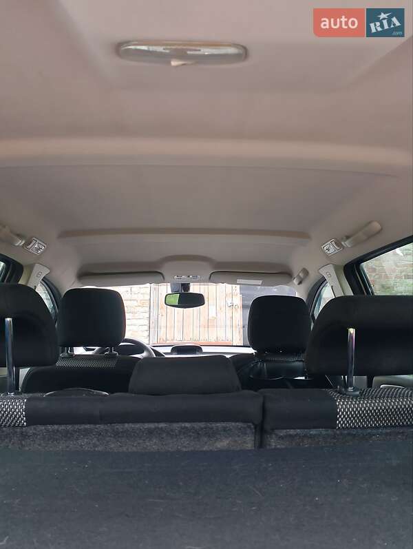 Универсал Peugeot 307 2008 в Узине