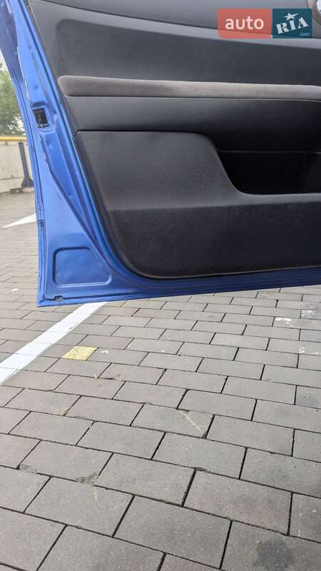 Хетчбек Peugeot 307 2001 в Первомайську