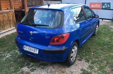 Хэтчбек Peugeot 307 2004 в 