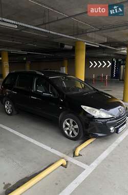 Хэтчбек Peugeot 307 2008 в Киеве