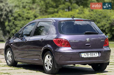 Хетчбек Peugeot 307 2003 в 