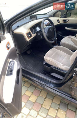 Хэтчбек Peugeot 307 2002 в 