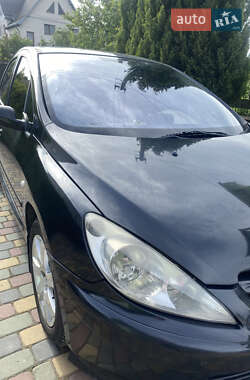 Хэтчбек Peugeot 307 2002 в 