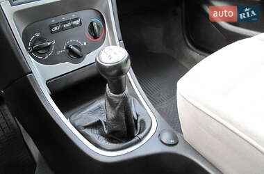 Универсал Peugeot 307 2003 в 