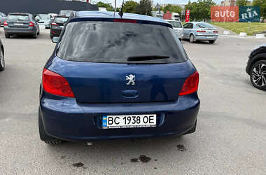 Хэтчбек Peugeot 307 2005 в 