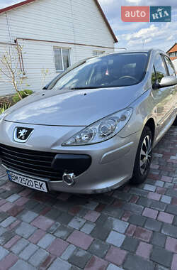 Хэтчбек Peugeot 307 2005 в Котельве