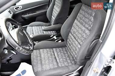 Универсал Peugeot 307 2005 в 