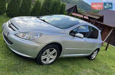 Хэтчбек Peugeot 307 2004 в 