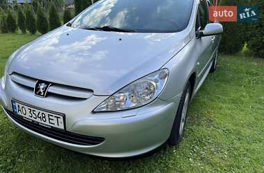 Хэтчбек Peugeot 307 2004 в 