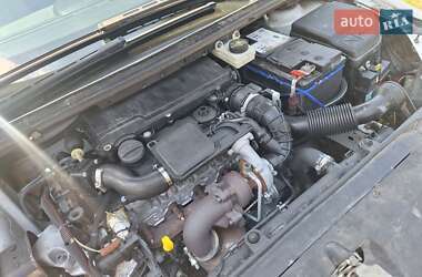 Універсал Peugeot 307 2005 в 