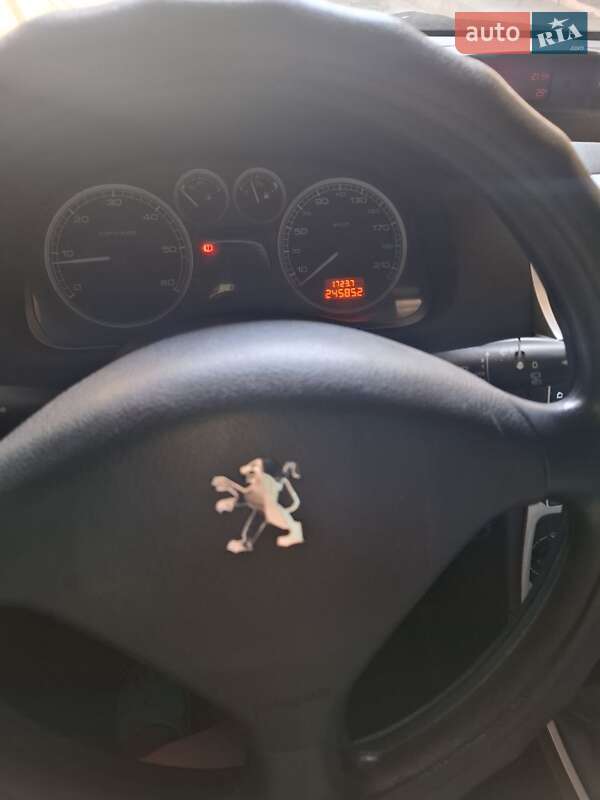 Хэтчбек Peugeot 307 2003 в Днепре фото 12 Хэтчбек Peugeot 307 2003 в Днепре