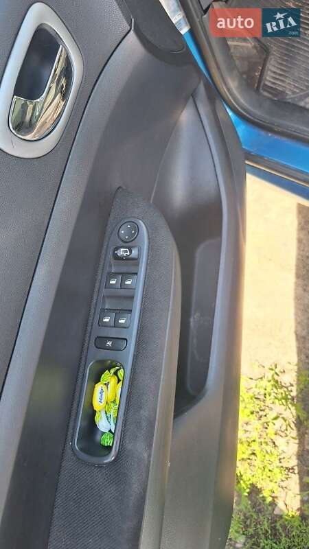 Універсал Peugeot 307 2004 в Києві фото 6 Універсал Peugeot 307 2004 в Києві