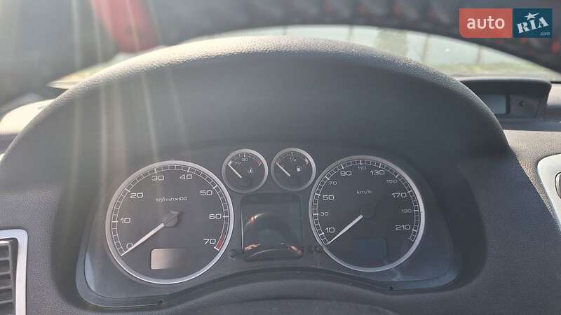 Універсал Peugeot 307 2004 в Києві фото 11 Універсал Peugeot 307 2004 в Києві