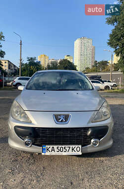 Хэтчбек Peugeot 307 2007 в Киеве