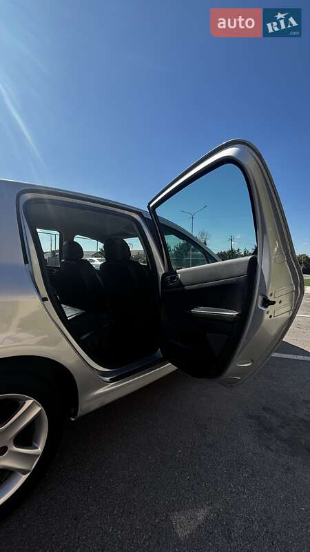 Хетчбек Peugeot 307 2003 в Запоріжжі