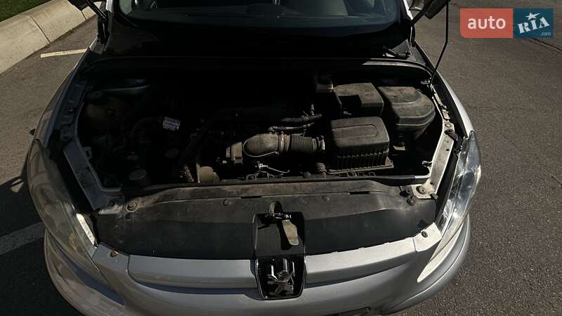 Хетчбек Peugeot 307 2003 в Запоріжжі