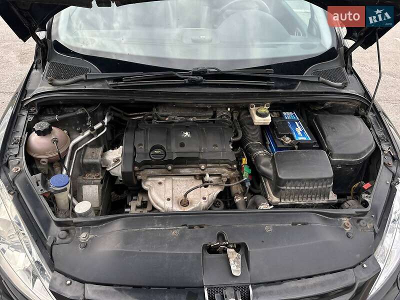 Хетчбек Peugeot 307 2003 в Івано-Франківську